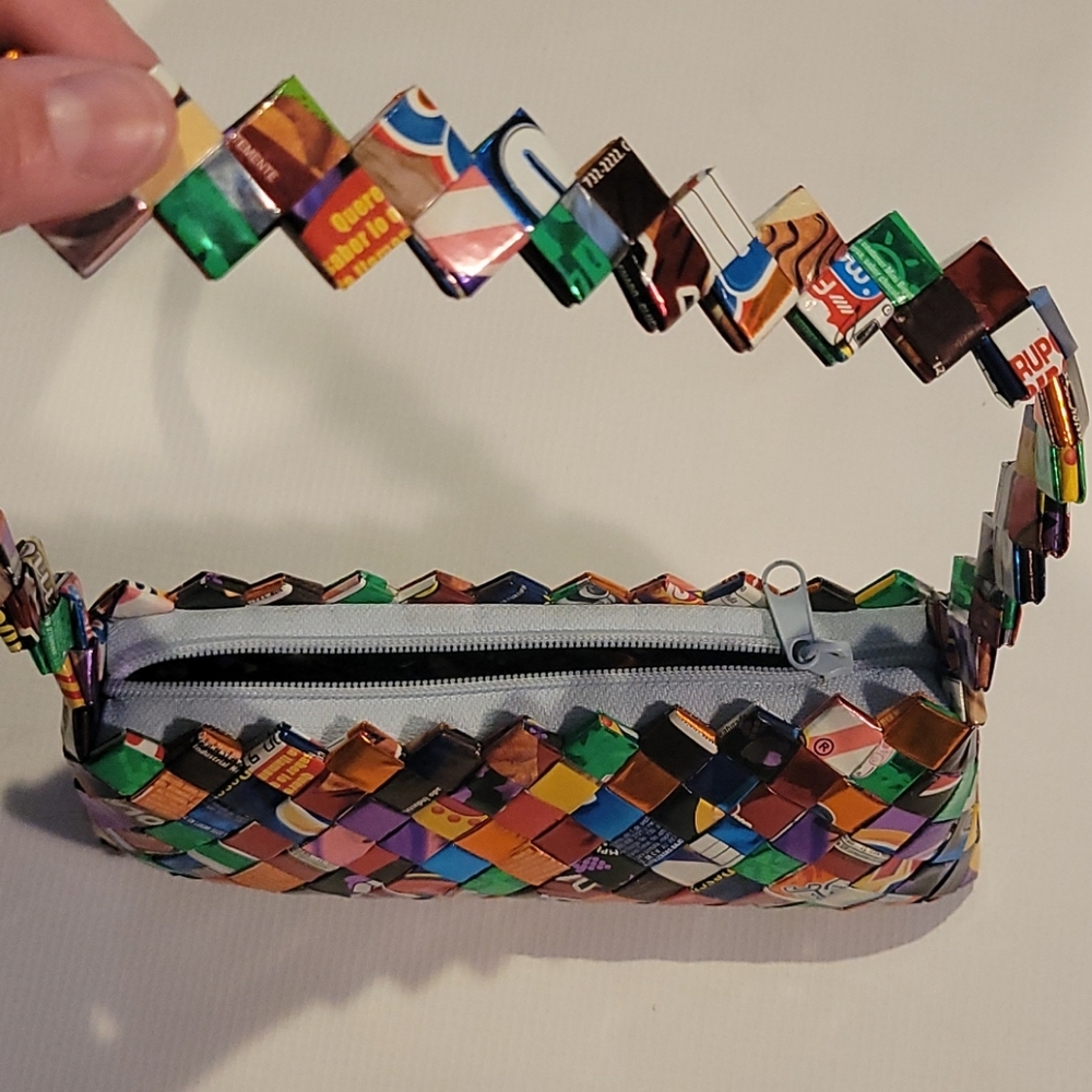 Handmade candy wrapping purse - Picture 3 of 4